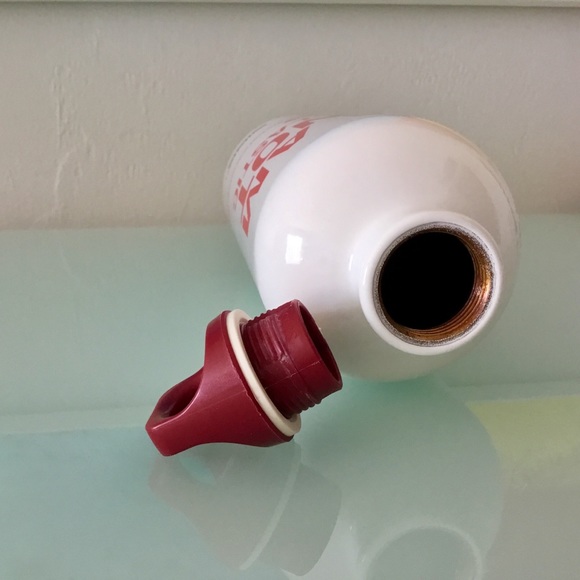 New SIGG Tall One Liter Water Bottle SIGG - Picture 5 of 7